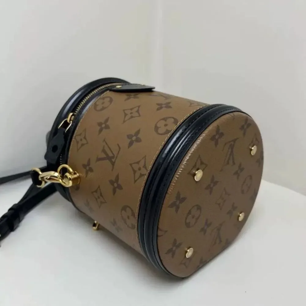 Louis Vuitton Women Pre-Loved Bag Very Good Condition